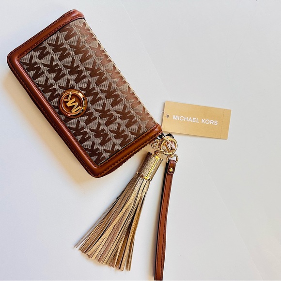 NWT Michael, Michael Kors tassel keychain, charm, gold leather Gift - Picture 4 of 4
